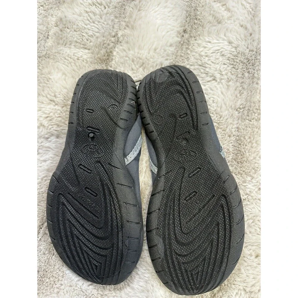 Body Glove Riptide III Water Shoe Big Kid size 2,new slip on beach pool